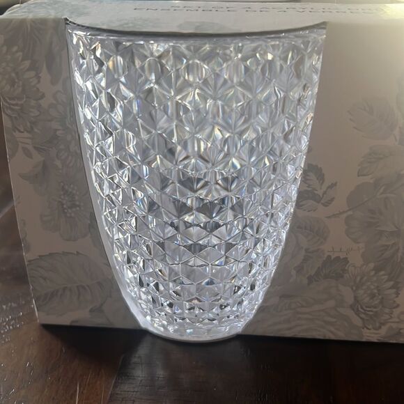 NWT Shabby Chic 2 sets of 4 acrylic drinkware 12.5 oz cups with hexagonal design - Picture 2 of 6